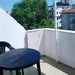 Familia Fantastiko Kiten (Burgas)
