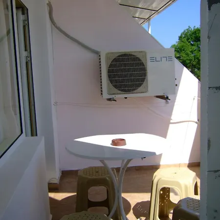 ホテル Familia Fantastiko 2*