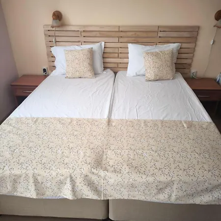 Familia Fantastiko ホテル 2*