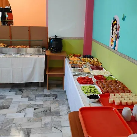 Familia Fantastiko 2*