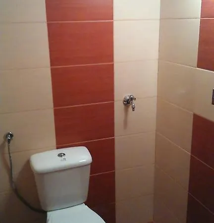 ホテル Familia Fantastiko 2*