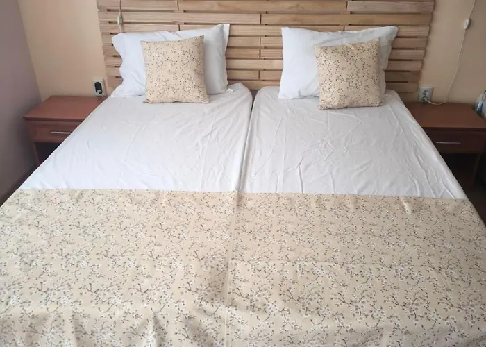 Familia Fantastiko Hotel 2*